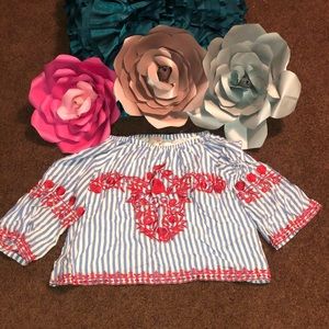 Off the shoulder juniors top